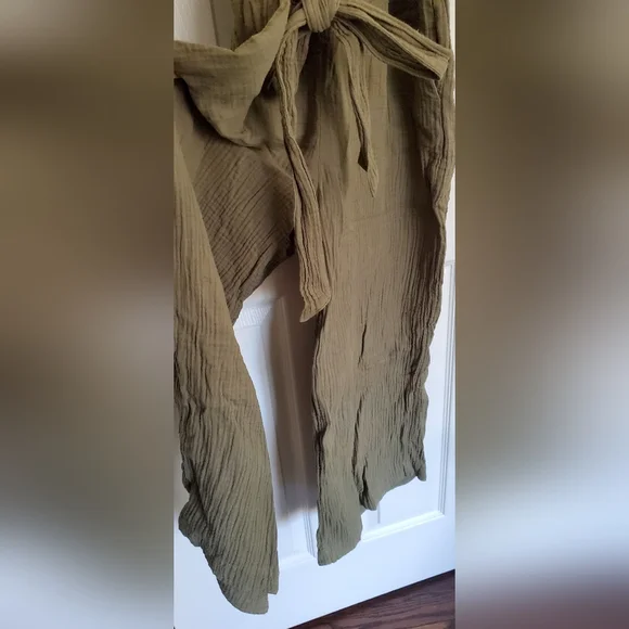 Gap Olive Gauz Jumpsuit Women's Size 6 (Small) - Picture 4 of 8